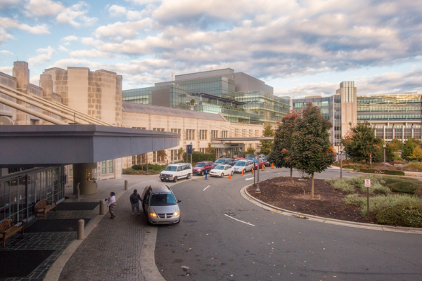 Main entrance to Duke Clinics