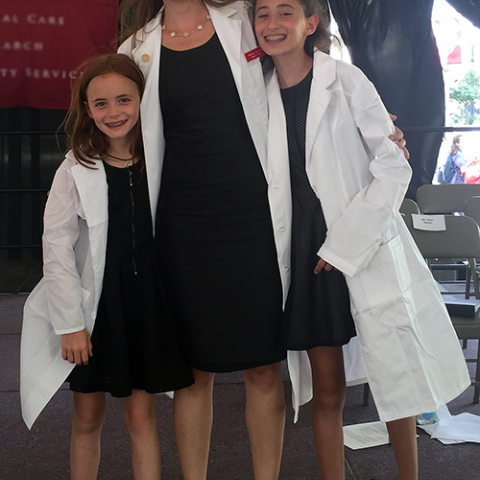 neumann-melissa-withfamily