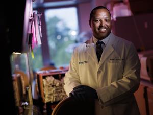 Kevin Saunders, PhD, in his lab